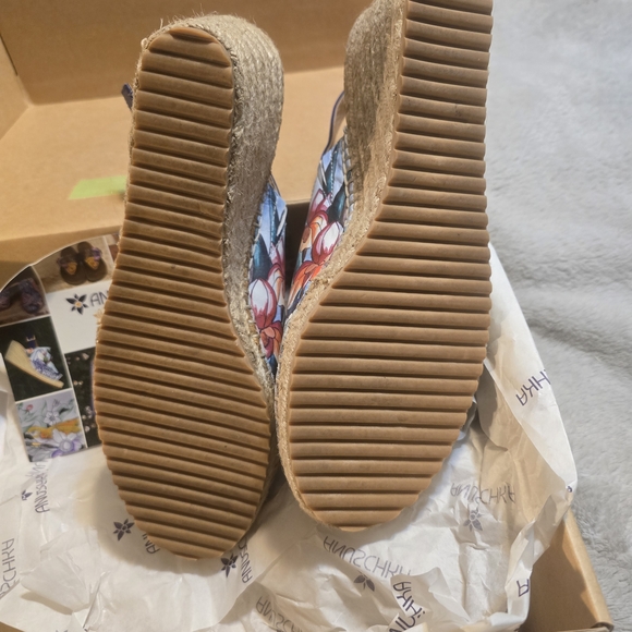 Anuschka Women's Floral Wedge Sandals - Blue and Tan - Picture 5 of 6